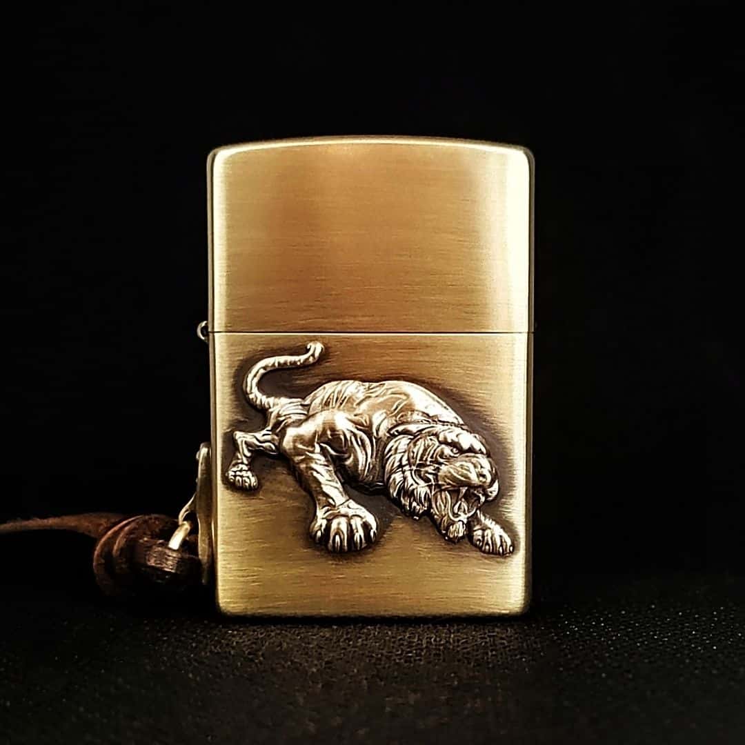 Descending Tiger Brass Lighter - Windproof Refillable Pocket Lighter for Men