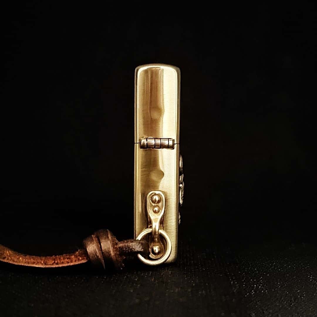 Descending Tiger Brass Lighter - Windproof Refillable Pocket Lighter for Men